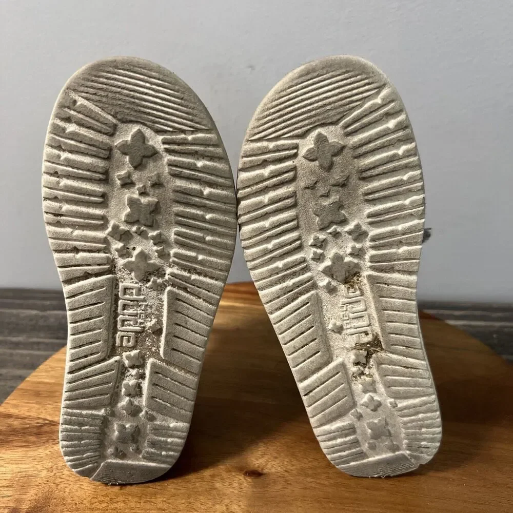 Hey Dude Linen Gray Wendy Youth Size K11 Slip On Sneaker Shoes